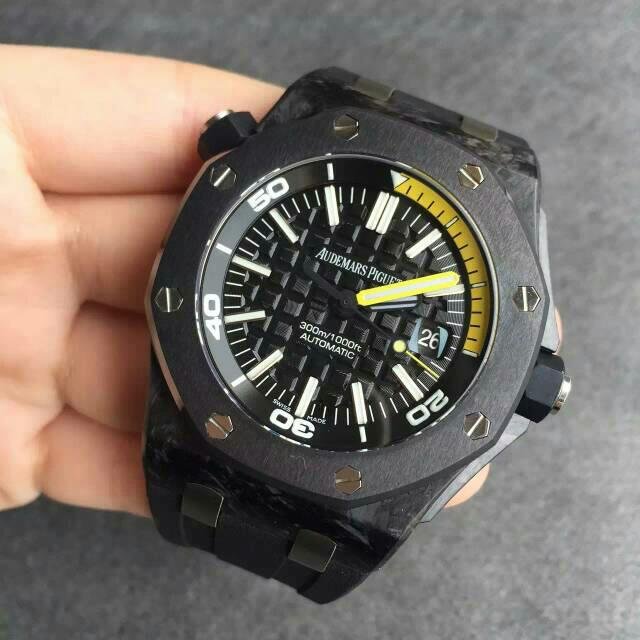 Audemars Piguet 15706 Carbon Case