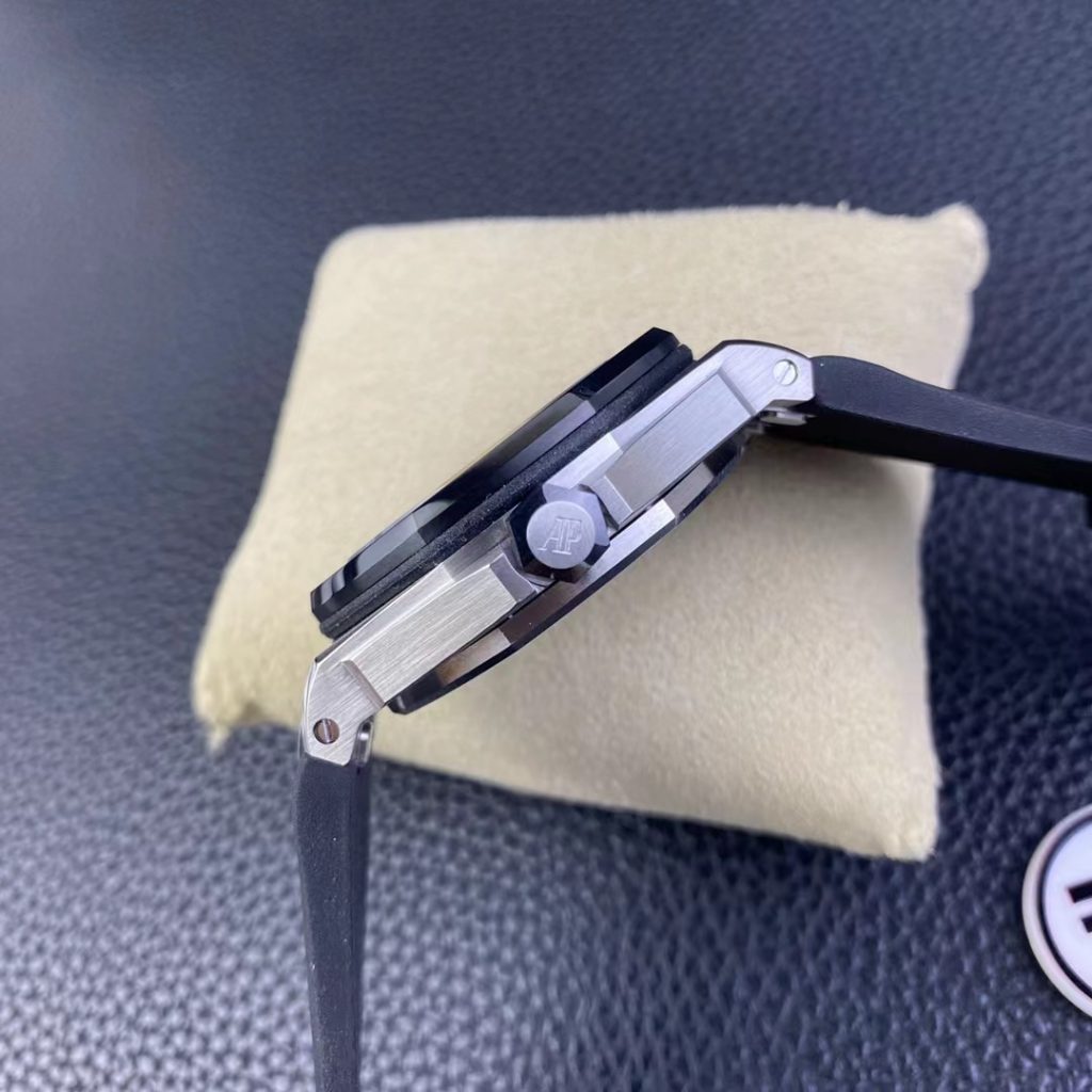 Audemars Piguet 15720 Bezel
