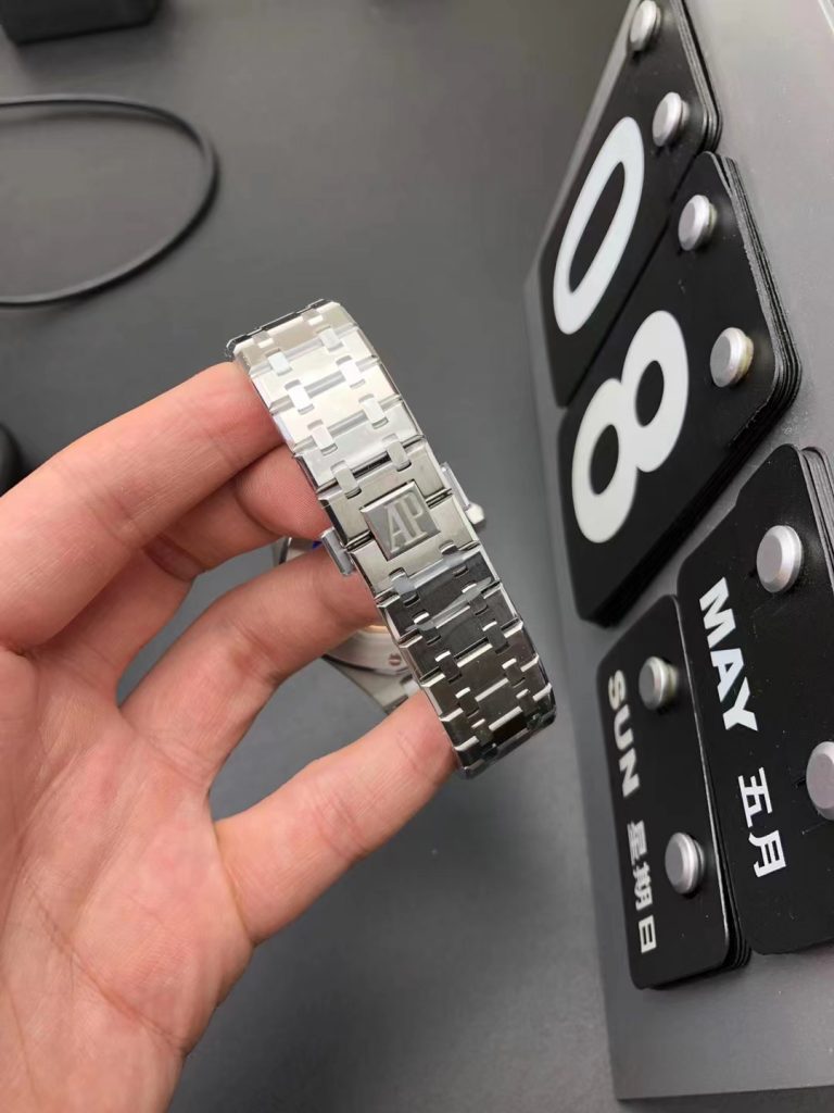 Audemars Piguet Royal Oak 15407 Bracelet