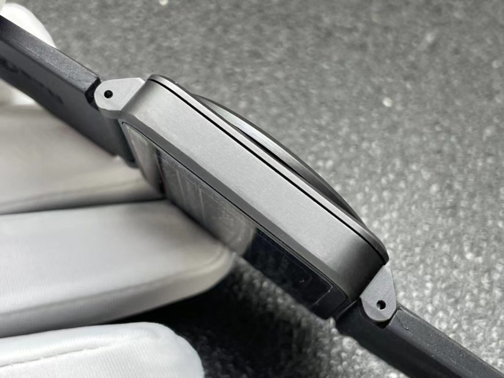 Bell Ross BR03 Gyrocompass Case