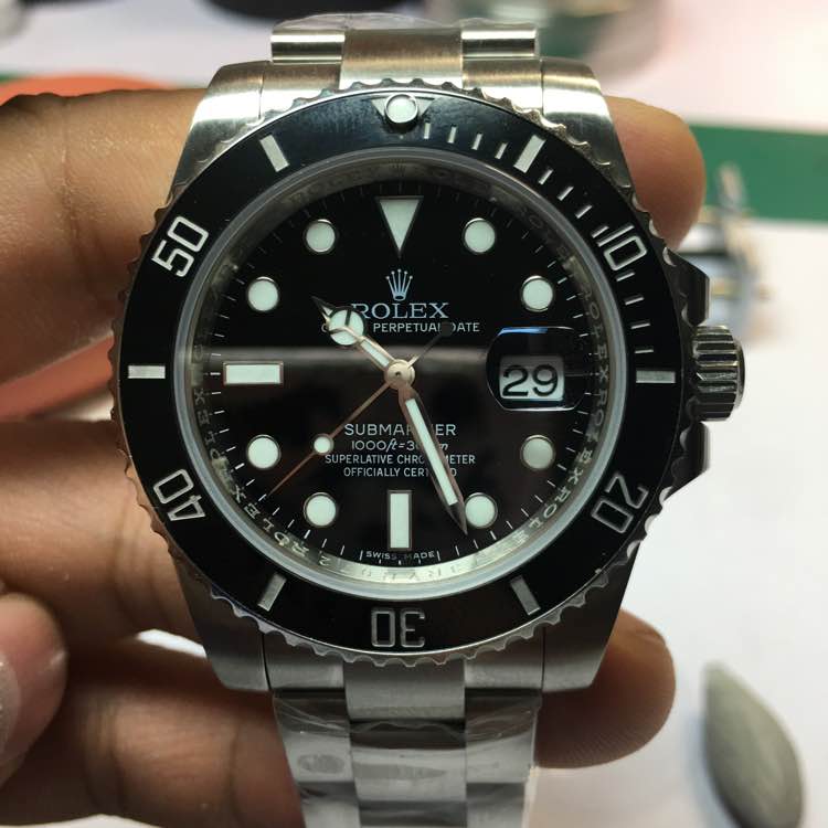 Black Submariner 40mm