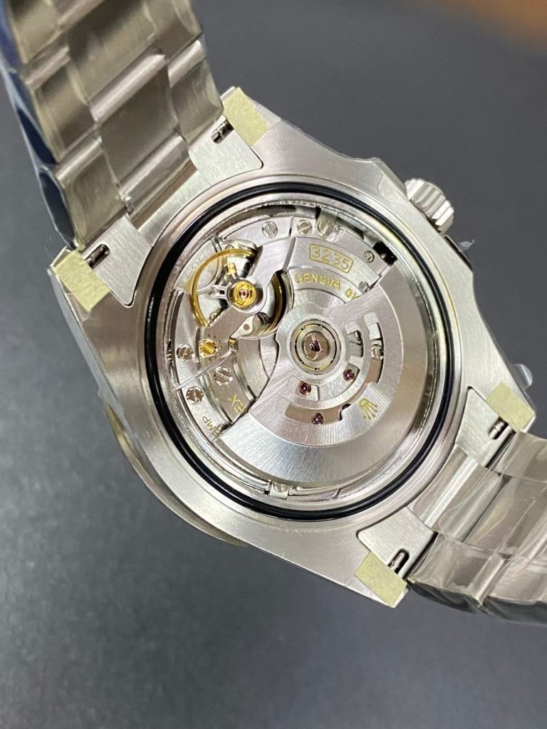 Dandong 3235 Movement