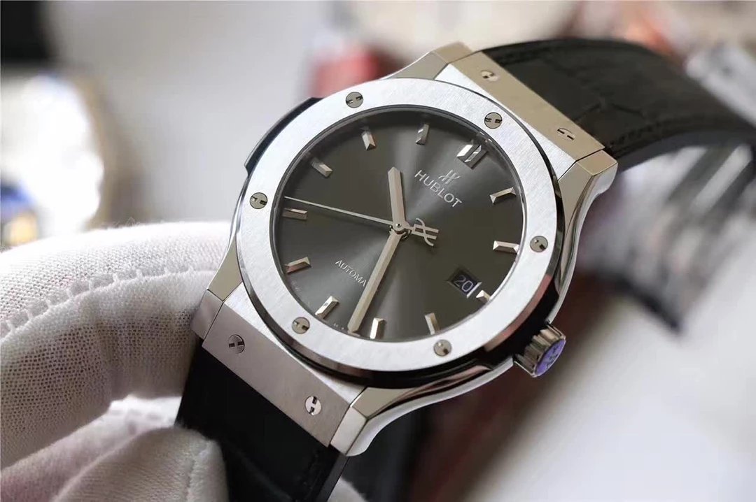 Hublot Classic Fusion Titanium Case