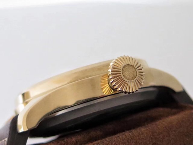 IW501005 Crown