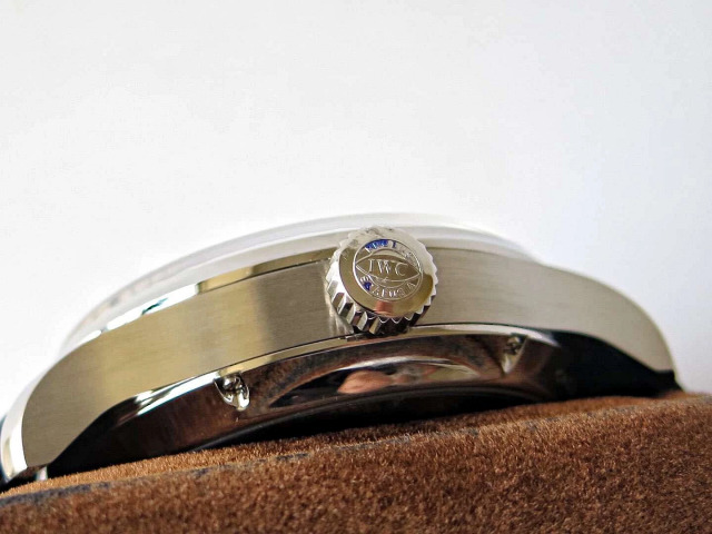 IW503502 Crown