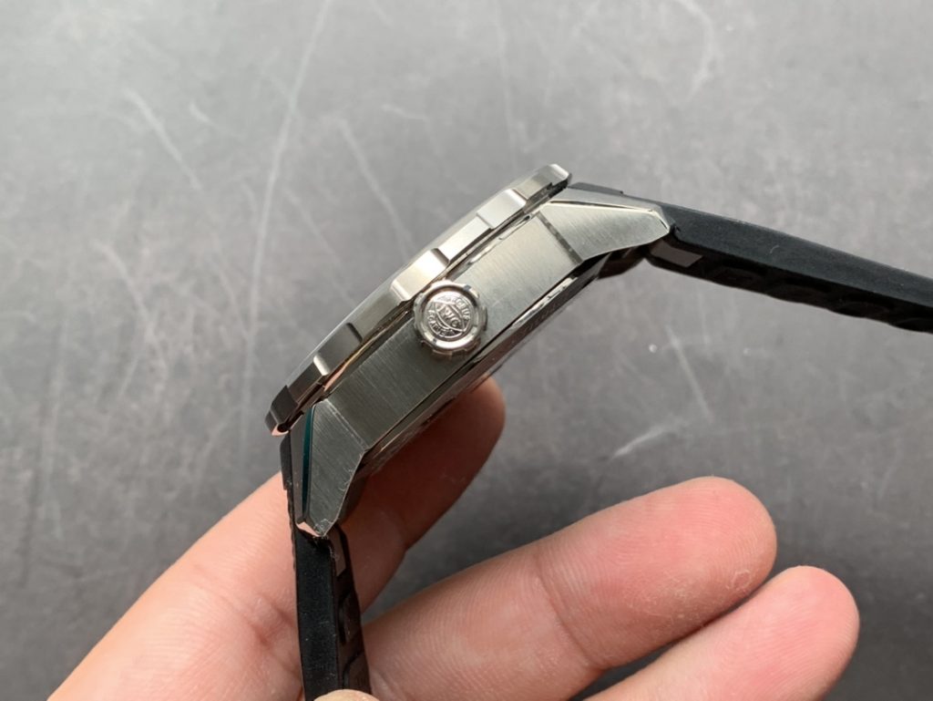 IWC Aquatimer 2000 Crown