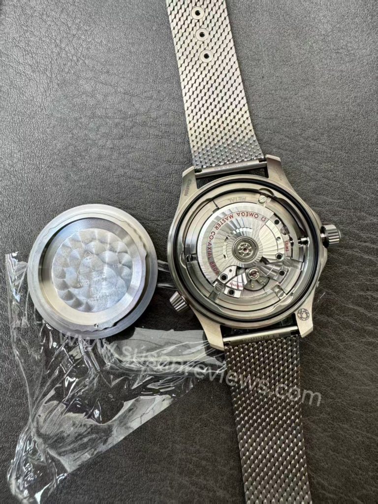 Omega 8806 Movement
