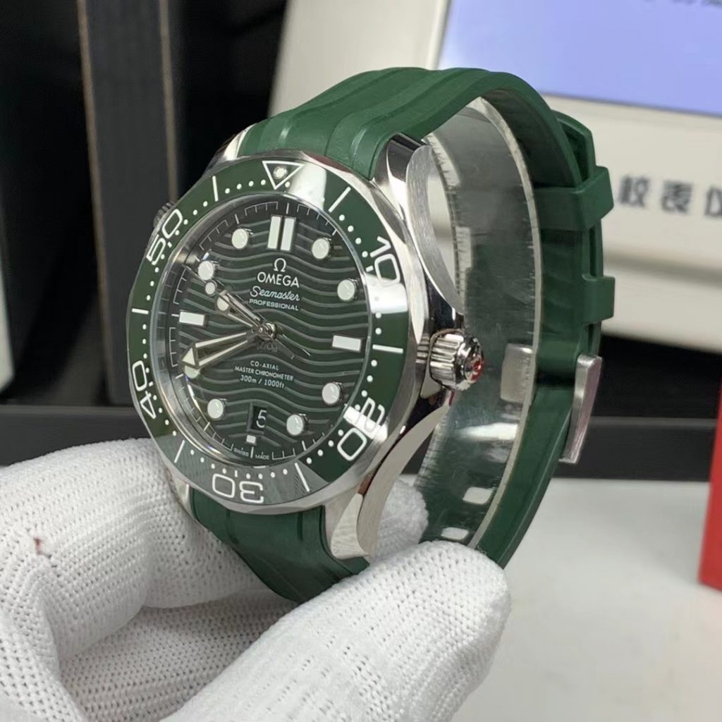 Omega Green Seamaster Bezel
