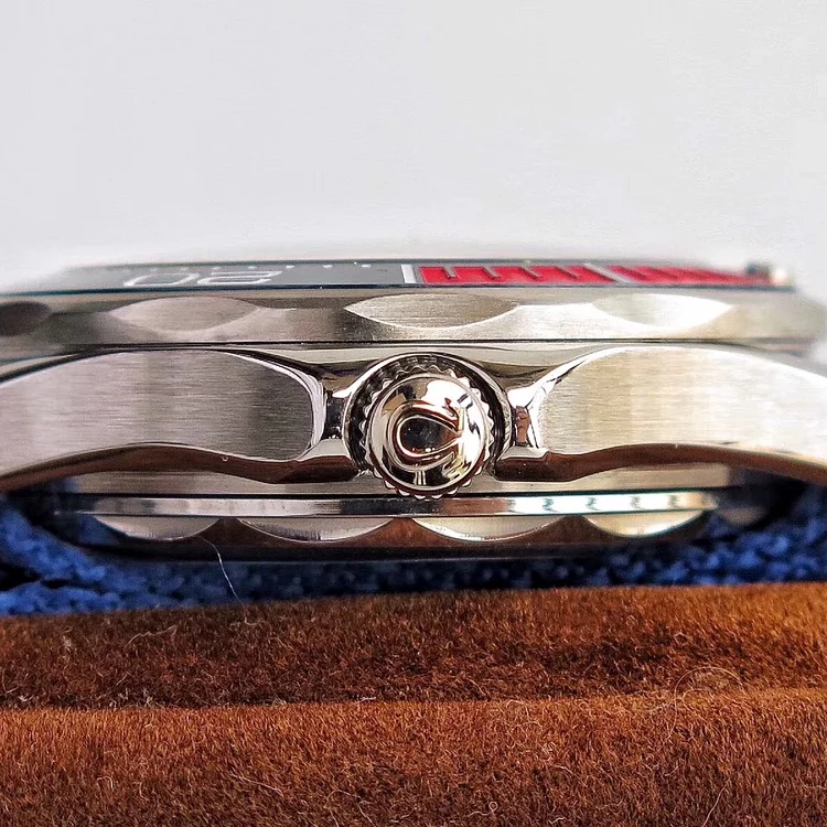 Omega Logo Crown