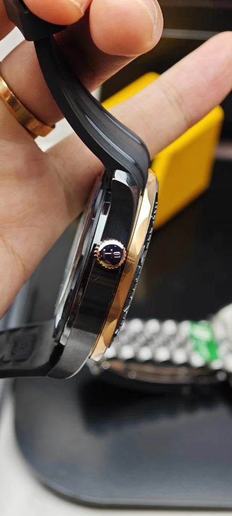 Omega Seamaster 300 Rose Gold He Valve