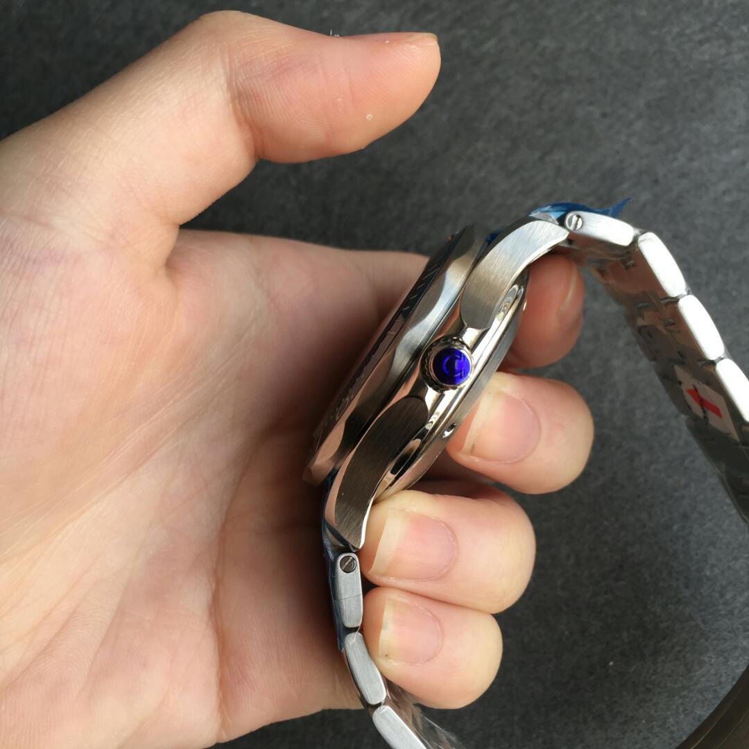 Omega Seamaster Pro 300M Crown
