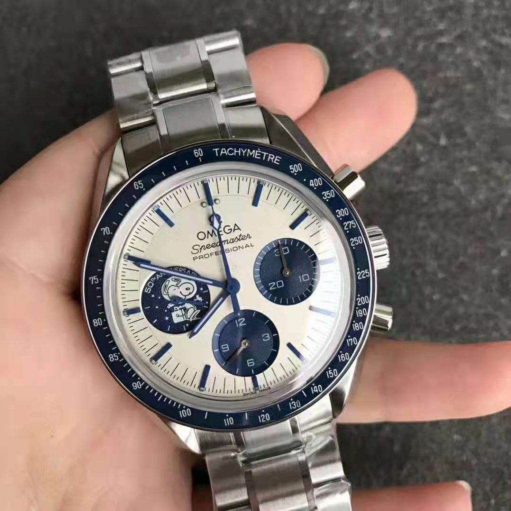 Omega Snoopy Blue Replica