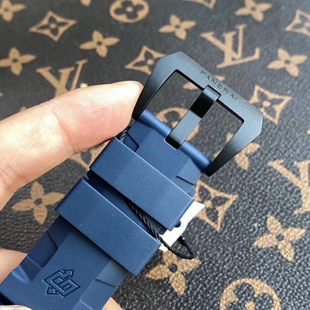 PAM 1232 Buckle