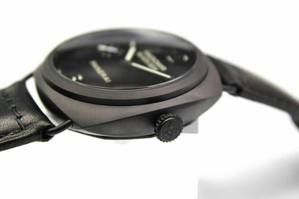 PAM 292 Crown