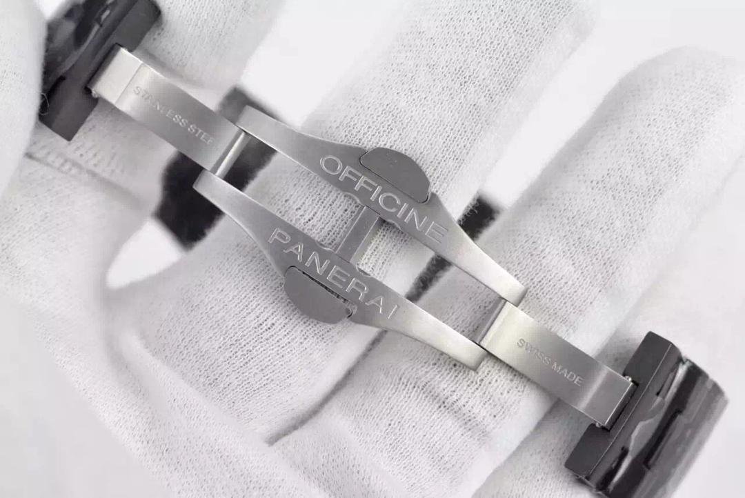 PAM 438 Clasp