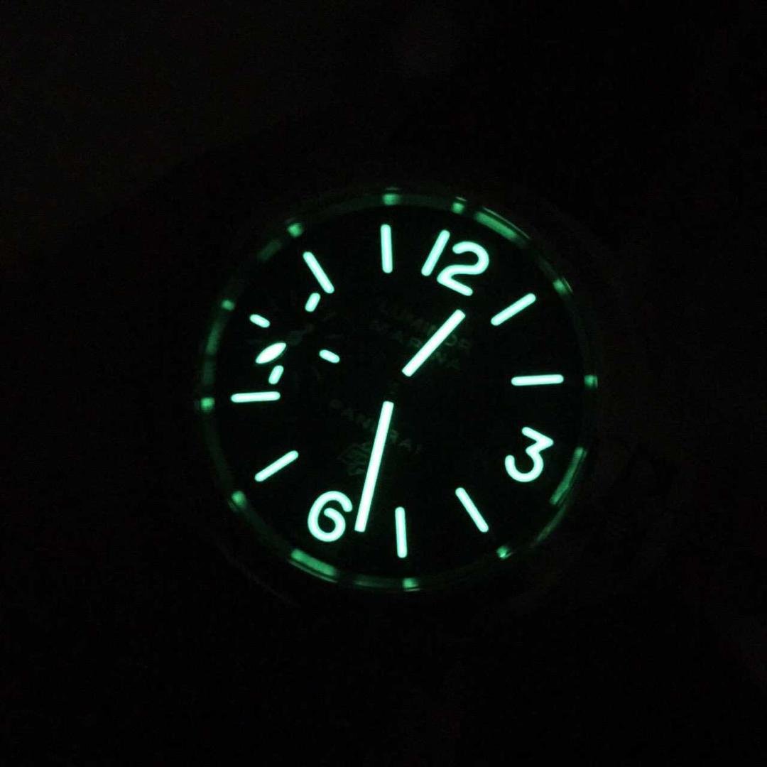 Panerai PAM 111 Dial Lume
