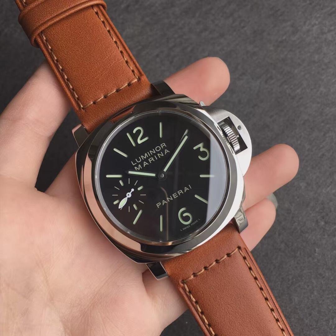 Panerai PAM 111 Replica