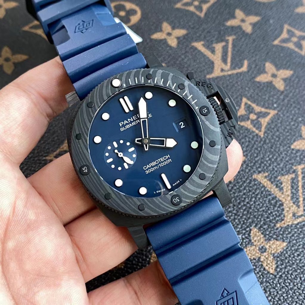 Panerai Submersible PAM 1232 Replica