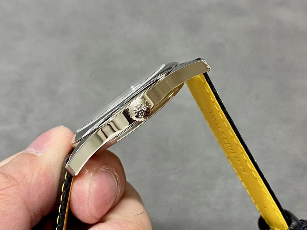 Patek 6007G Crown