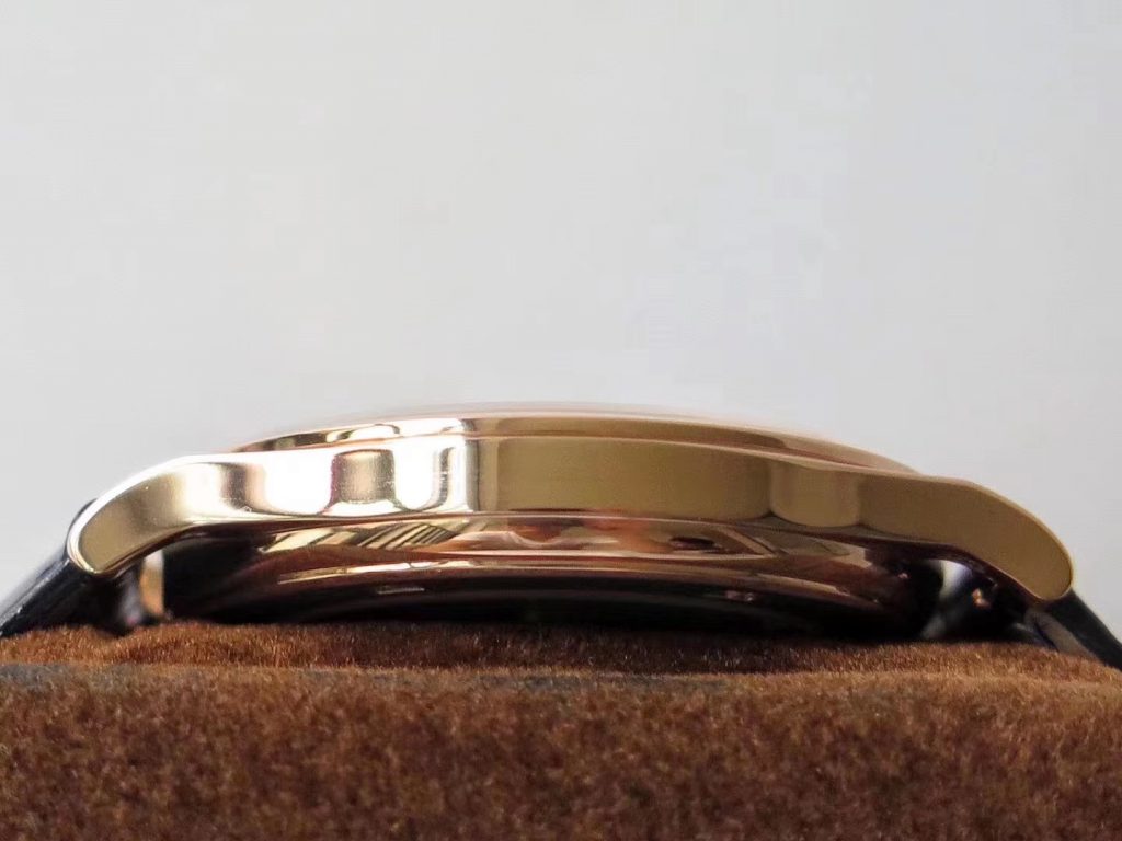 Patek Philippe 5296R Rose Gold Case Side