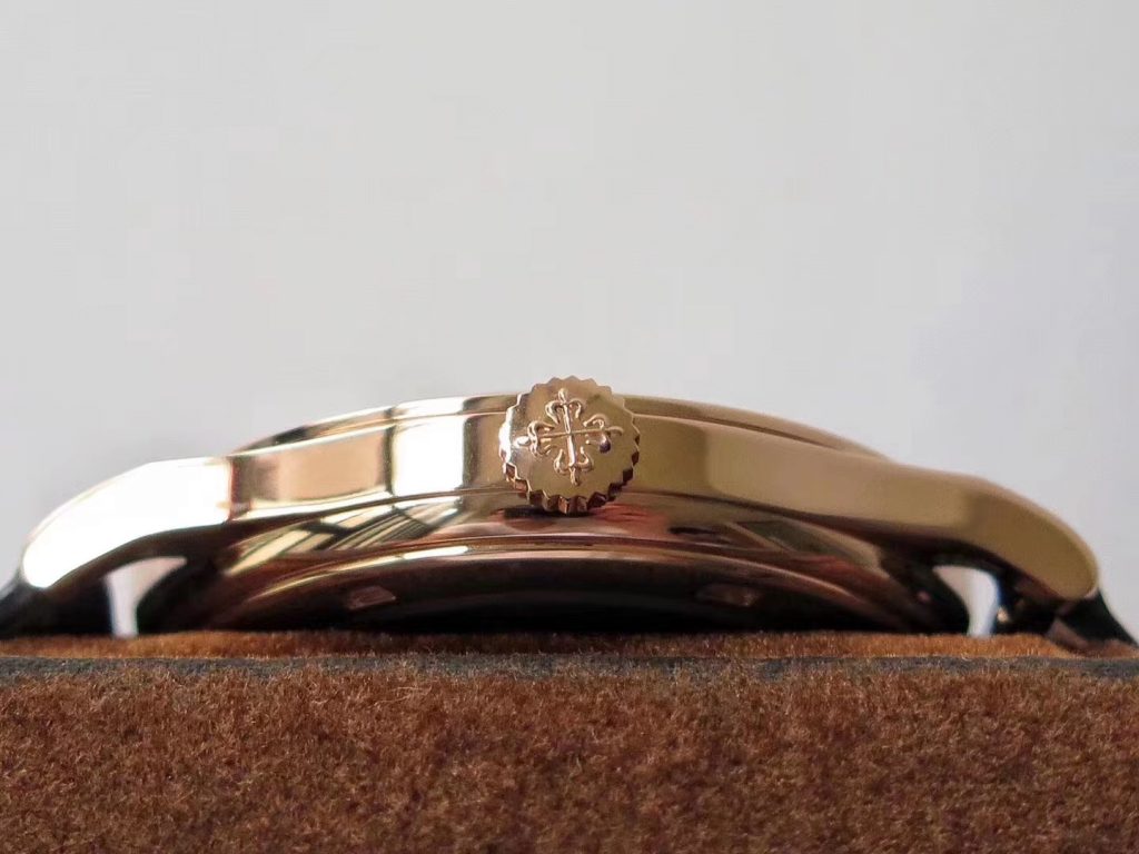 Patek Philippe 5296R Rose Gold Crown