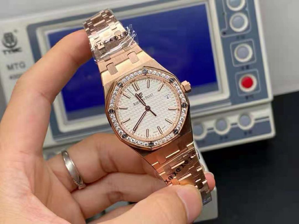 Replica Audemars Piguet Royal Oak 34mm Rose Gold