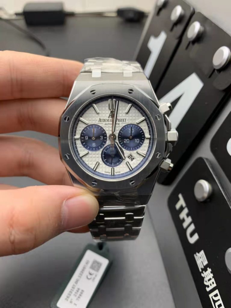 Replica Audemars Piguet Royal Oak Chronograph White