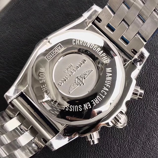 Replica Breitling Chronomat B01 AB0110 Case Back