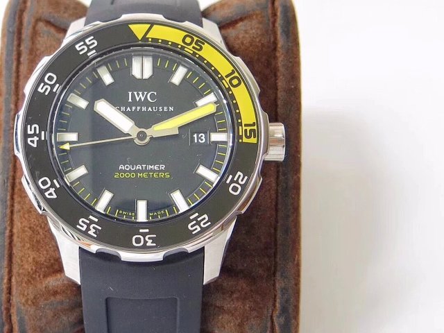 Replica IWC Aquatimer Orange Black