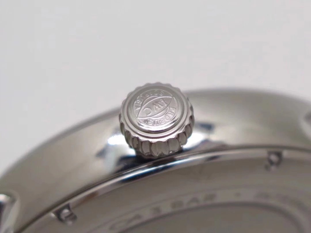 Replica IWC IW356601 Crown Close-up