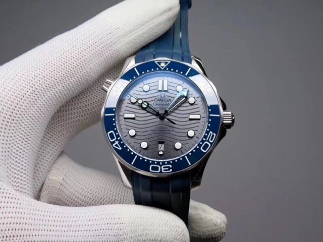 Replica Omega Seamaster Diver 300m Grey