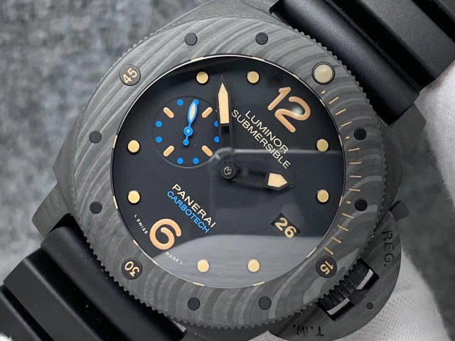 Replica Panerai PAM 616 Carbon Bezel