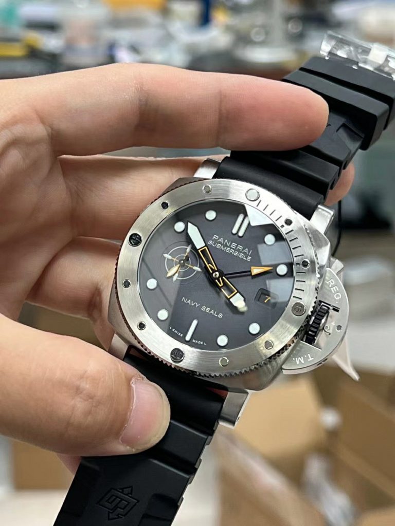 Replica Panerai Submersible Navy Seals PAM 1323