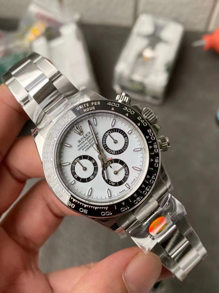 Replica Rolex Daytona 126500 Panda