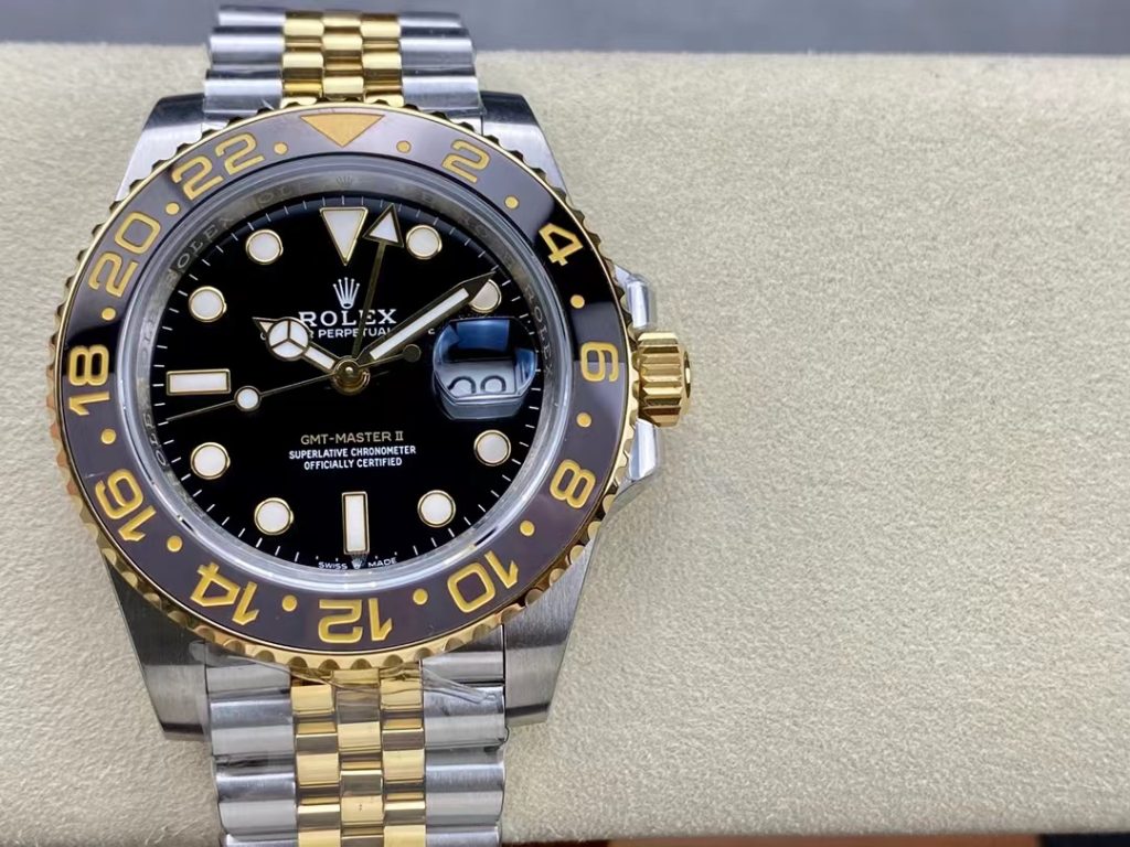 Replica Rolex GMT-Master II 126713GRNR