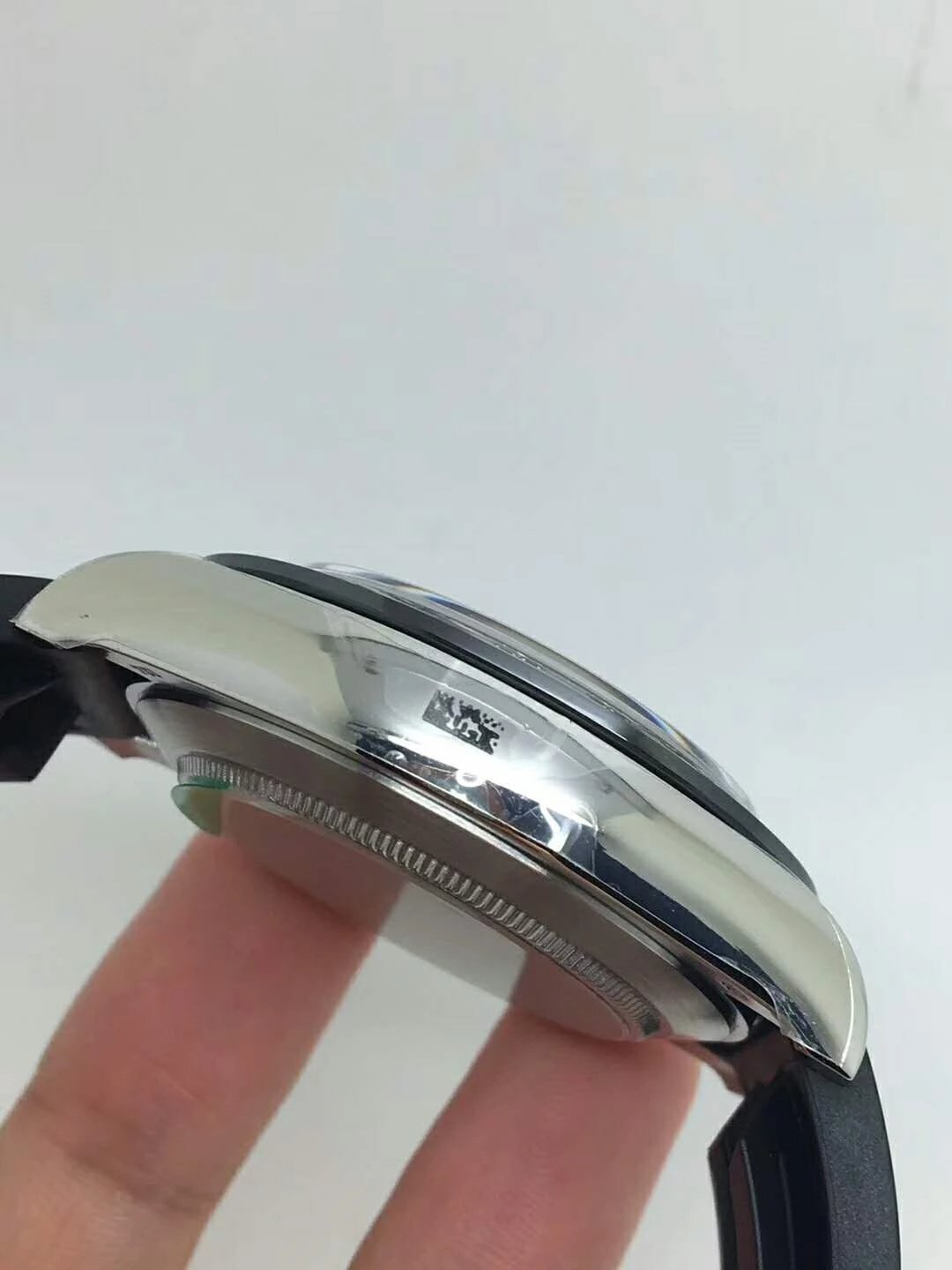 Replica Rolex Grey Daytona Case