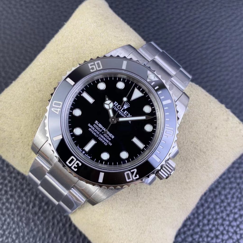 Replica Rolex Submariner 124060