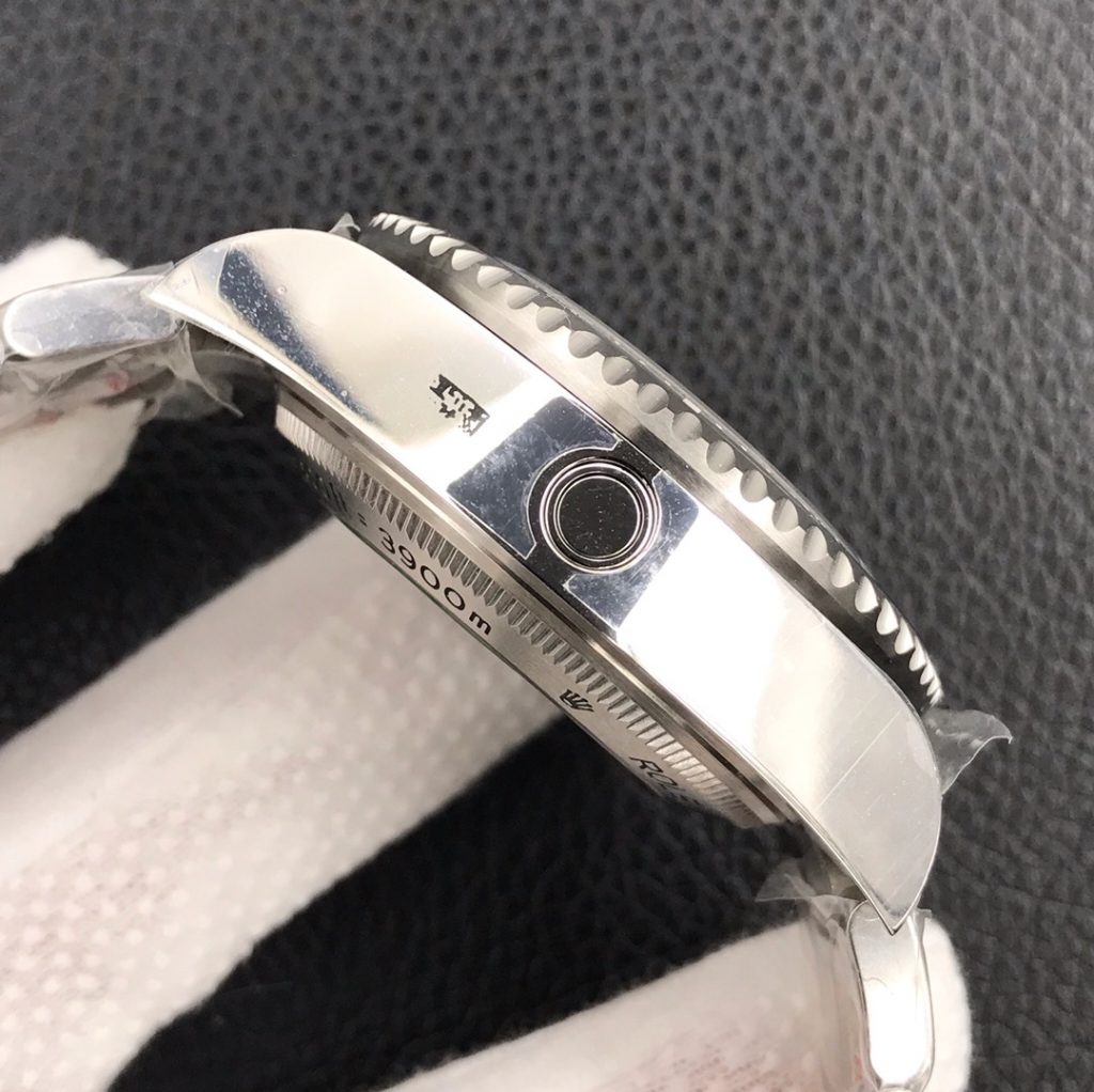 Rolex DEEPSEA 116660 Case
