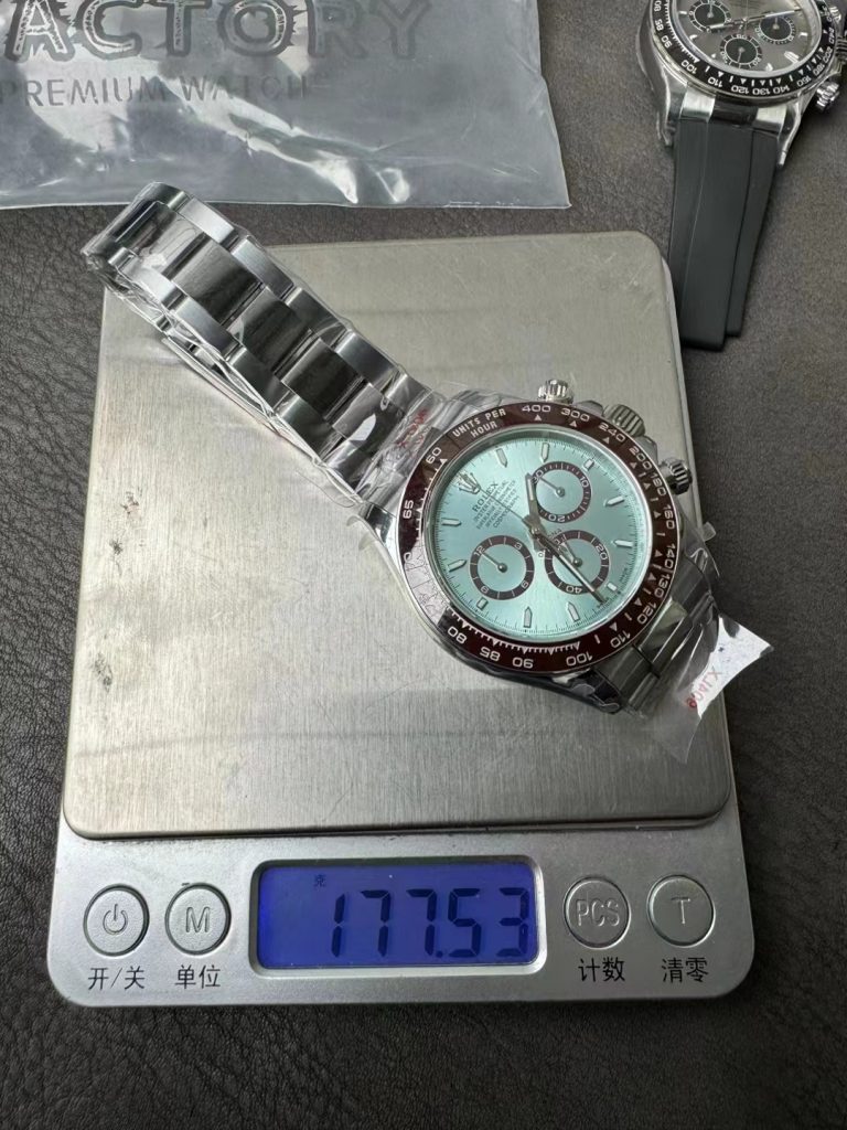 Rolex Daytona 126506 Weight