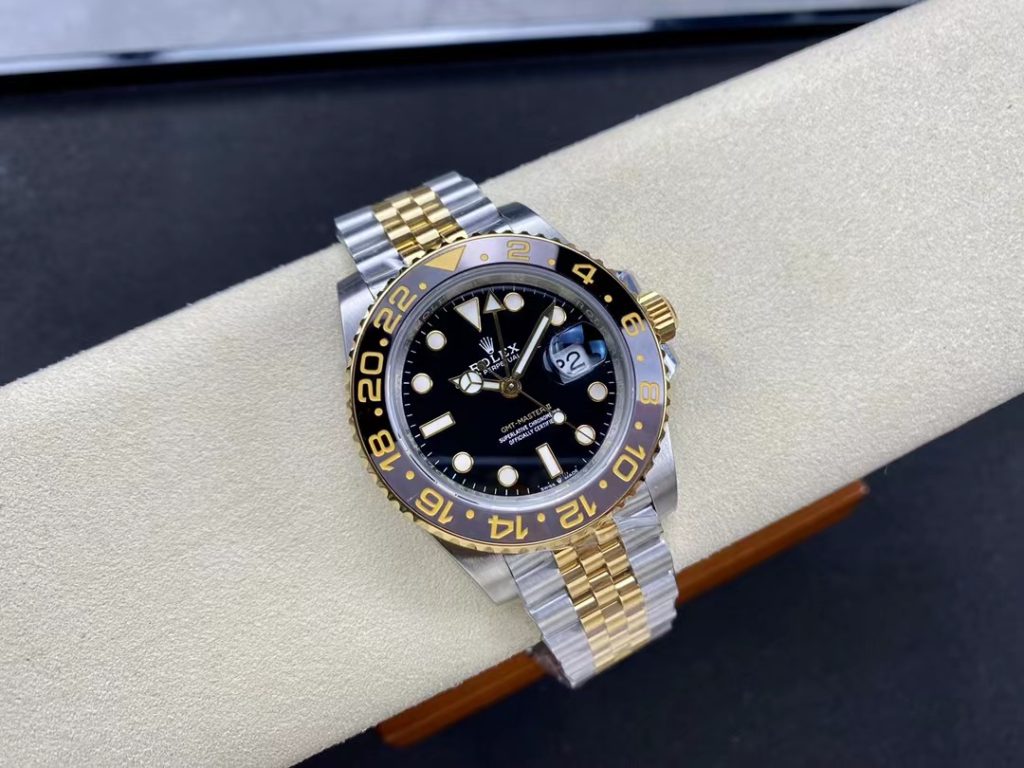 Rolex GMT-Master II 126713GRNR Two Tone Replica
