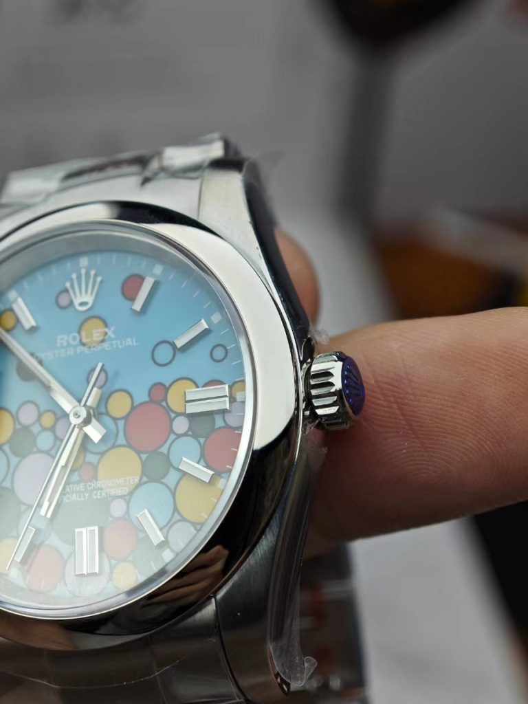 Rolex Oyster Perpetual 126000 Bubble Crown