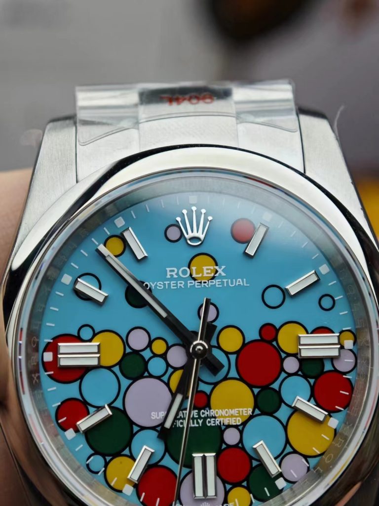 Rolex Oyster Perpetual 126000 Bubbles