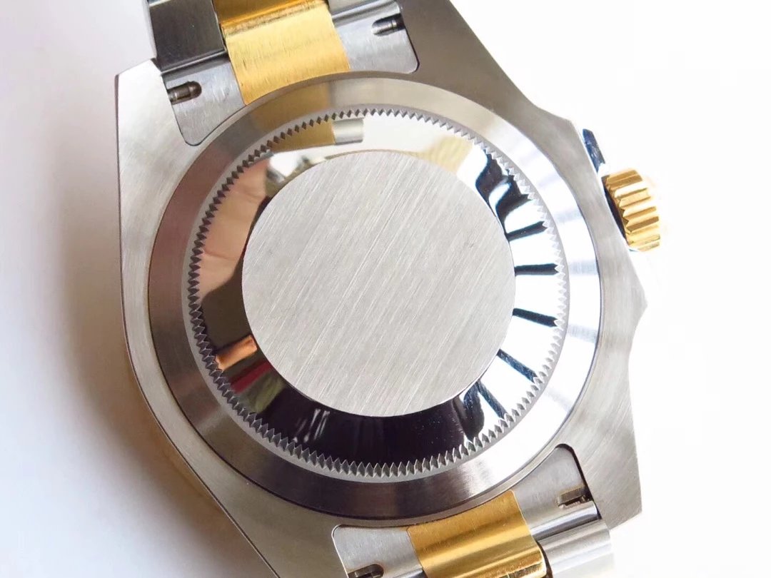 Rolex Submariner 116613 Solid Caseback