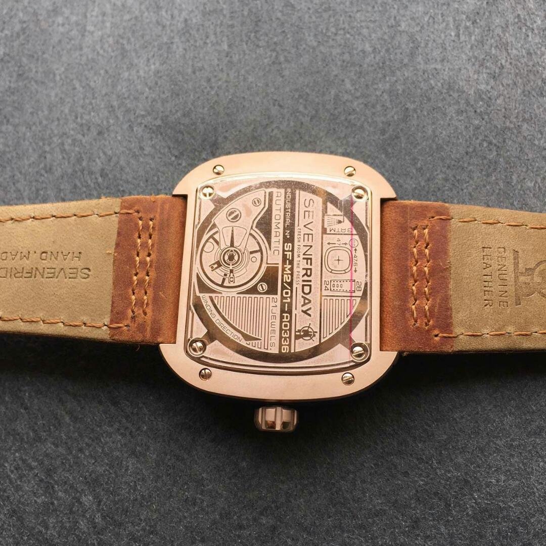 SevenFriday Golden Caseback