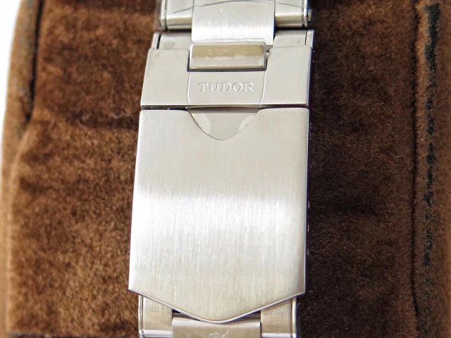Tudor GMT Shield Buckle