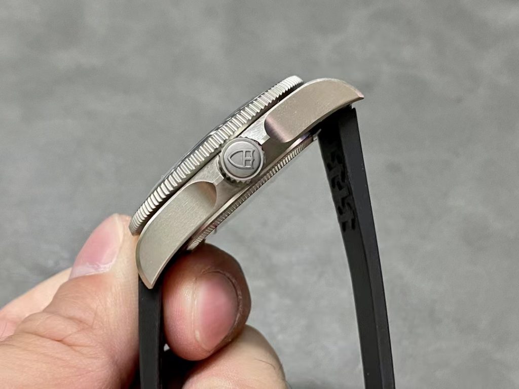 Tudor Pelagos Crown