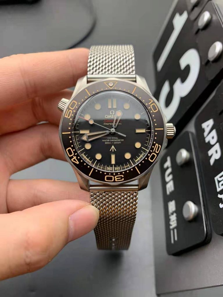 VSF Replica Omega Seamaster No Time to Die