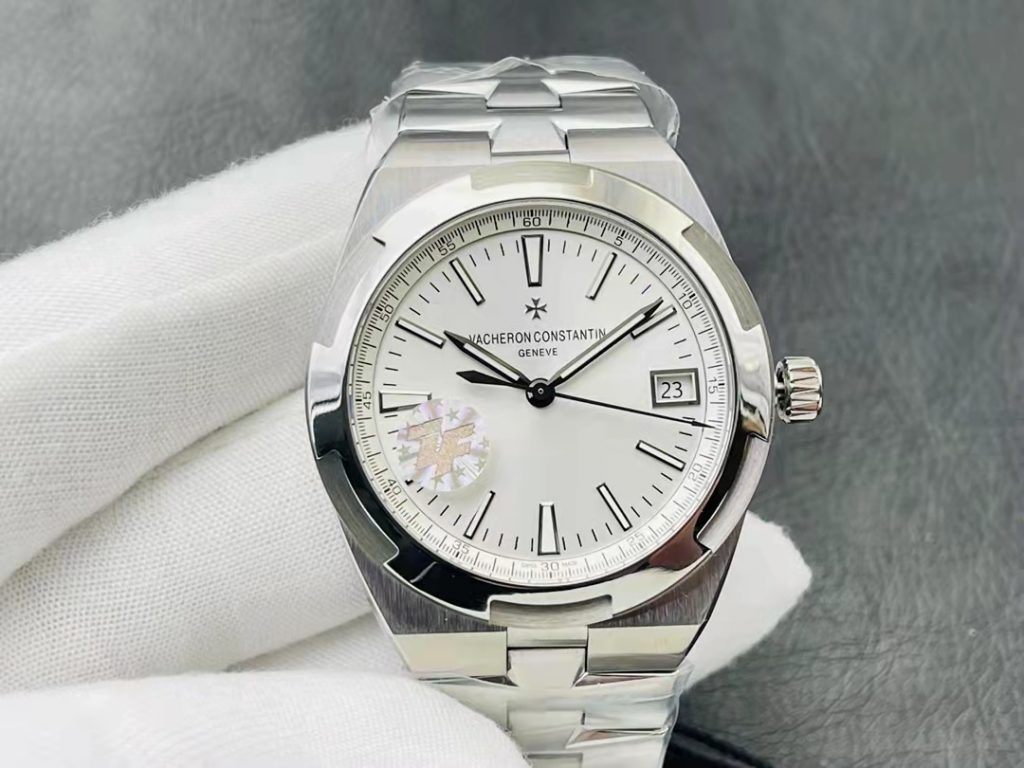 Vacheron Constantin Overseas 4500V White Dial