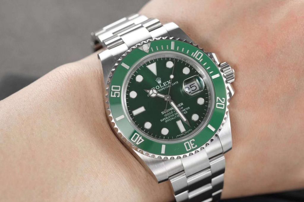 ZZF Rolex Green Submariner Wrist Shot